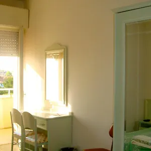 Hotel West End